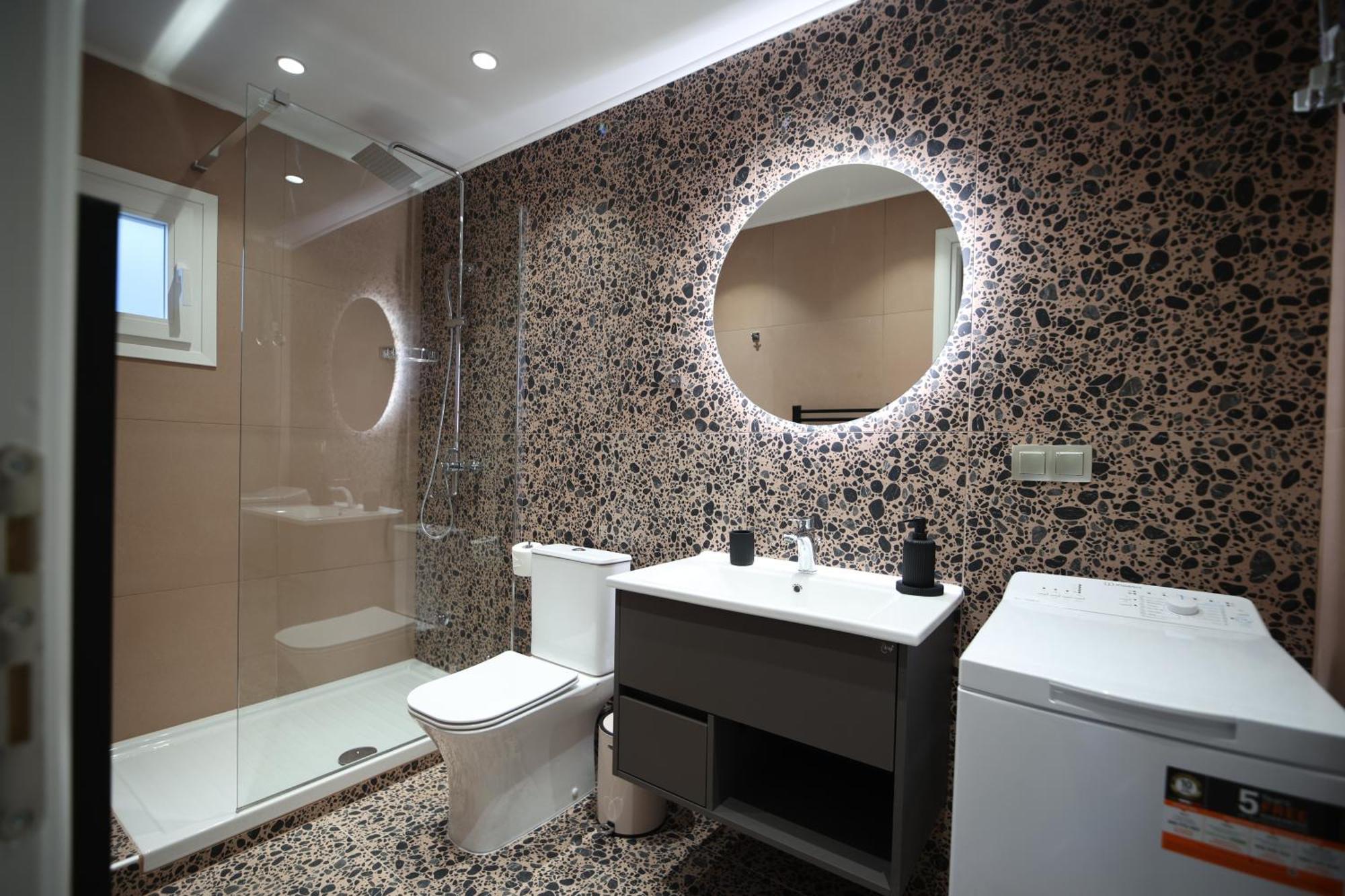Ε121 Luxury Suites Edessa Bagian luar foto